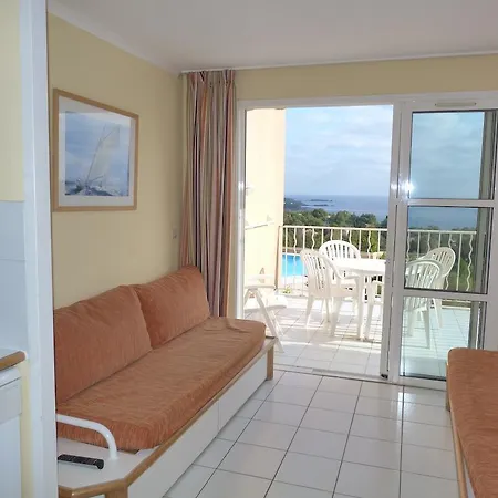 Azzurra Immo: Le Hameau Cap Esterel Saint-Raphael (Var)