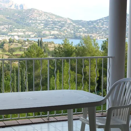 Azzurra Immo: Le Hameau Cap Esterel Saint-Raphael (Var)