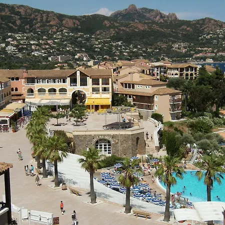 Azzurra Immo: Le Hameau Cap Esterel